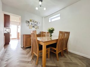 Dining room- click for photo gallery